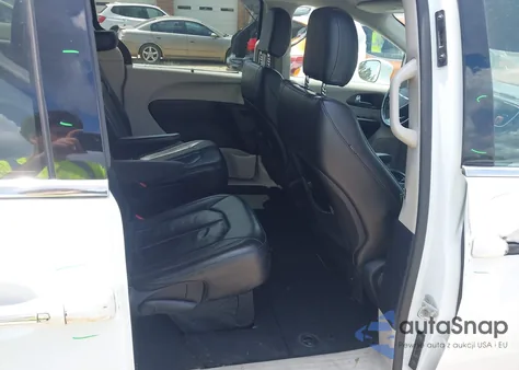 2019 Chrysler Pacifica Touring L из США, поврежденный, VIN 2C4RC1BG2KR650925